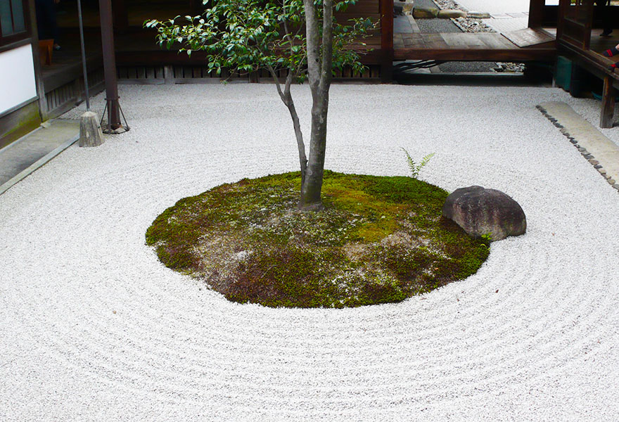 京都建仁寺の庭園・枯山水